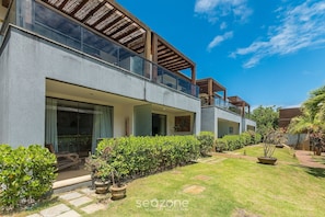 Basic Apartment | Exterior detail