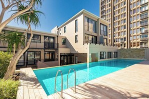 屋内プール、温水プール
