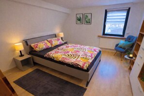 3 chambres, lit de bébé portatif, accès au Wi-Fi (inclus)