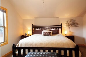 5 Schlafzimmer, Schreibtisch, Bügeleisen/Bügelbrett, kostenloses WLAN