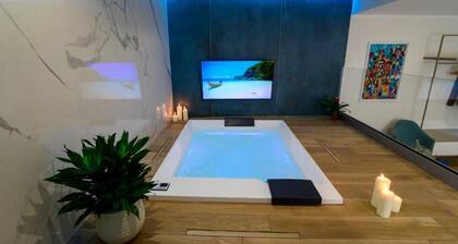 Maqueda Room & Suite