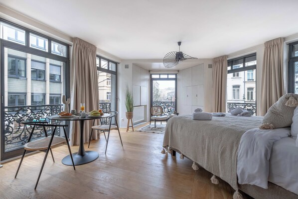 Bügeleisen/Bügelbrett, kostenloses WLAN, Bettwäsche