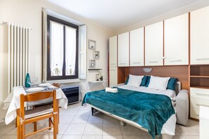 1 chambre, fer et planche à repasser, Wi-Fi gratuit, draps fournis