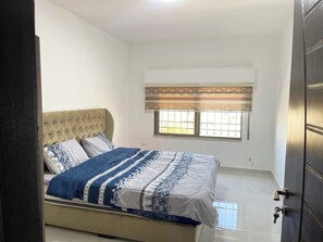 3 bedrooms, in-room safe, iron/ironing board, free WiFi
