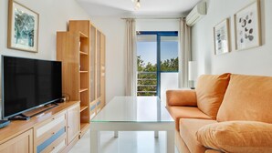 Apartment | Living room - Apartment in Torremolinos With Pool (Torremolinos)