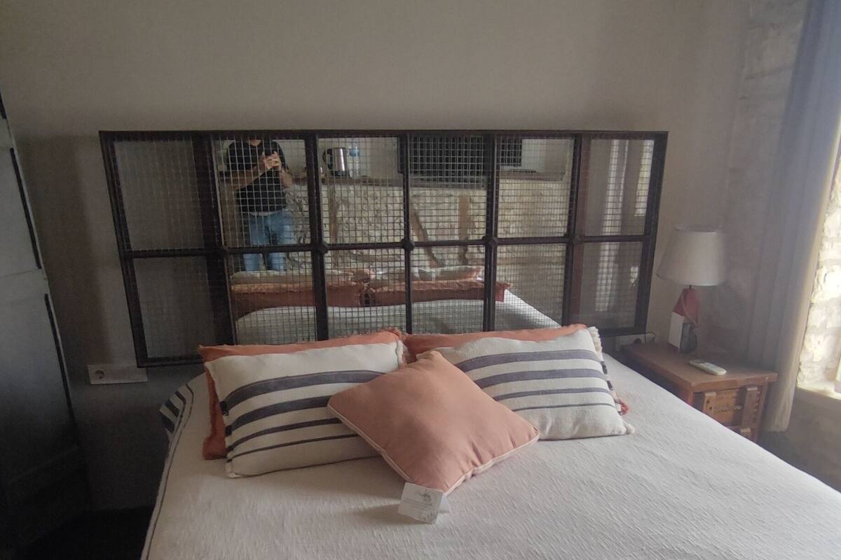 Deluxe Room, Partial Sea View | Free WiFi