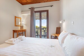 WiFi, bed sheets