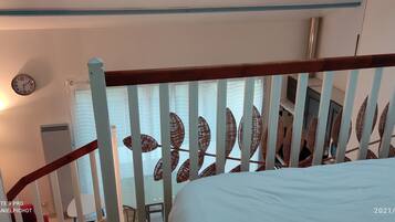 1 chambre, fer et planche à repasser, Wi-Fi, draps fournis