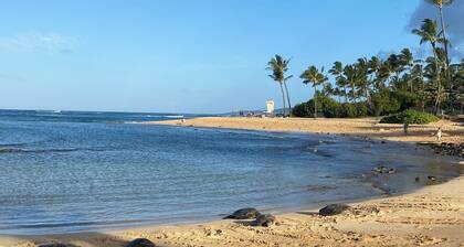Newly Upgraded 3 Bedroom Suite with AC, Pool, & Gym in Sunny Poipu!