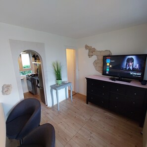 Interior - Tiny house by the lake! Lakeside yard with an own jetty and sauna! (Königswusterhausen)