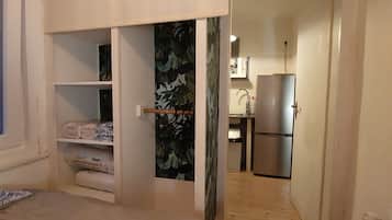 1 habitación, wifi gratis y ropa de cama
