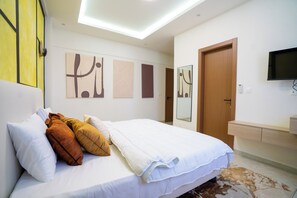 2 chambres, fer et planche à repasser, Wi-Fi, draps fournis