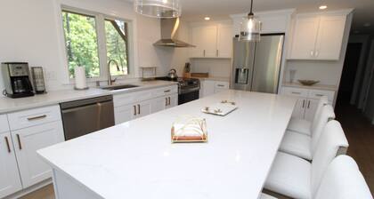 Bright, Modern Wellfleet Retreat (2408)