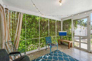 House, 5 Bedrooms | Interior