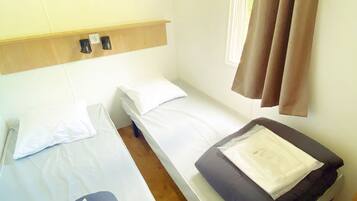 4 chambres, fer et planche à repasser, Wi-Fi