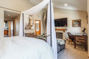 5 室のベッドルーム、デスク、WiFi (無料)、ベッドシーツ