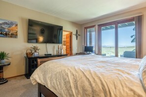 5 bedrooms, desk, free WiFi, bed sheets