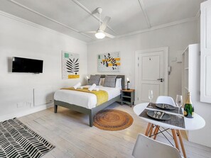 1 bedroom, iron/ironing board, WiFi