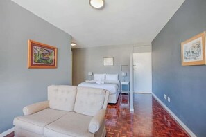 1 bedroom, iron/ironing board, WiFi