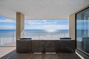 Condo, 3 Bedrooms | Property grounds
