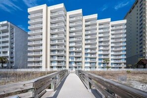 Condo, 3 quartos | Fachada