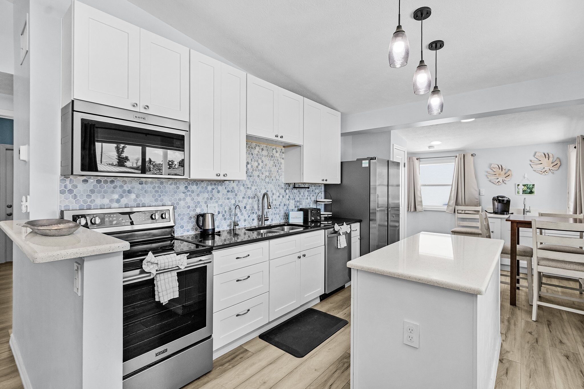 House, 3 Bedrooms | Private kitchen | Coffee/tea maker, fridge, oven, toaster