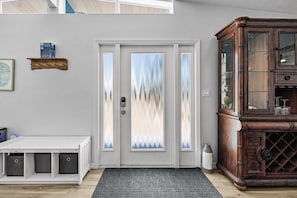 House, 3 Bedrooms | Interior