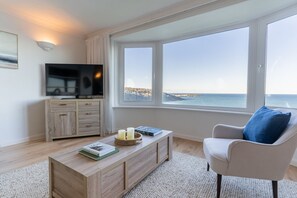 Living area - Flat 17, The Stones (St Ives)