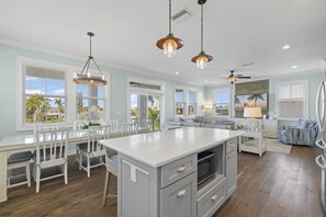 Maison, 5 chambres | Intérieur
