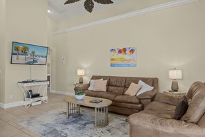 Casa, 3 habitaciones | Área de sala de estar