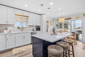 Maison, 3 chambres | Cuisine privée | Réfrigérateur, four, cafetière/bouilloire, grille-pain