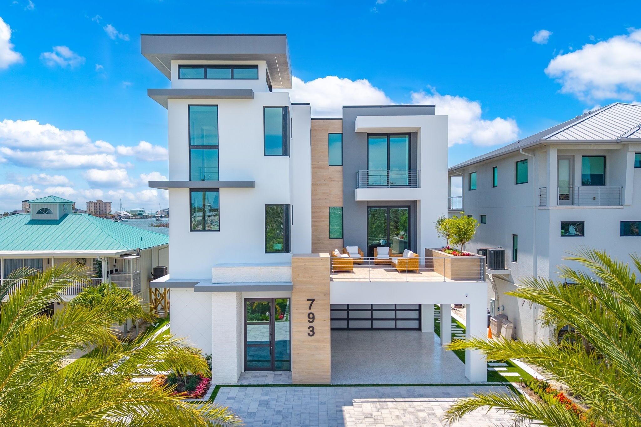 House, 6 Bedrooms | Exterior - 793 Shoreline Estate: 6bd/6br, Luxurious Pool Home On The Water! 6 Bedroom Home (Fort Myers Beach)