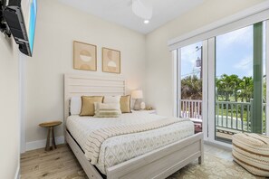 House, 5 Bedrooms | 5 bedrooms, free WiFi - 110 Sea Le Vie: 5br/4.5ba Brand New Build W/ Pool! 5 Bedroom Home (Fort Myers Beach)