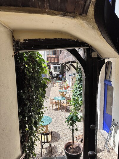 Chez Jacques-Louis