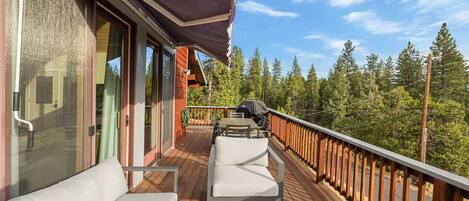 House, 3 Bedrooms | Property grounds