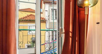 Charming 1-bedroom house in welcoming Alfama with AC