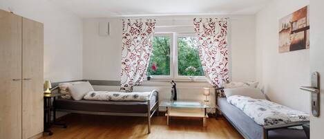 2 bedrooms, iron/ironing board, WiFi, bed sheets