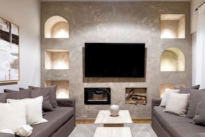 TV connectée, cheminée