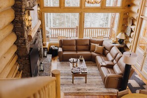 Smart TV, fireplace - Log-Style Home by InvitedHome | Walk to Ski, Private Balcony, Walk to Gondola (Mountain Village)