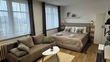 1 chambre, fer et planche Ă repasser, Wi-Fi gratuit, draps fournis