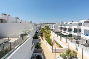 Property grounds - Holiday Home '5 Minutes From The Beach' with Sea View, Wi-Fi and Air Conditioning (Fuengirola)