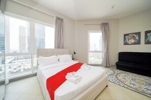Exclusive Studio, City View | In-room safe, blackout drapes, soundproofing, iron/ironing board