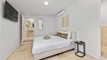 Habitación doble Deluxe, vista al jardín | Wifi gratis