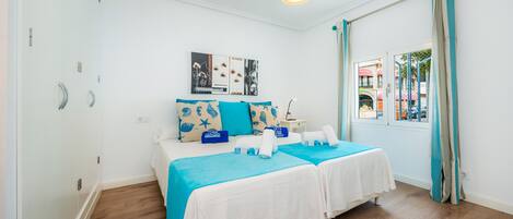 2 bedrooms, WiFi, bed sheets