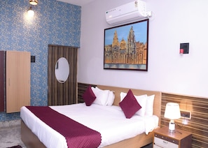 Superior Double Room | Egyptian cotton sheets, premium bedding, down comforters