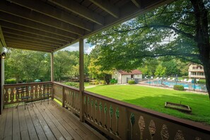 Suite, vista al resort | Terraza o patio