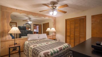 Chambre, vue fleuve | Wi-Fi gratuit, draps fournis