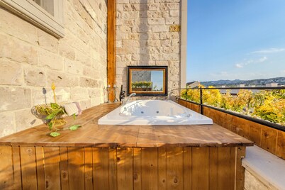 Sara Cave Cappadocia 