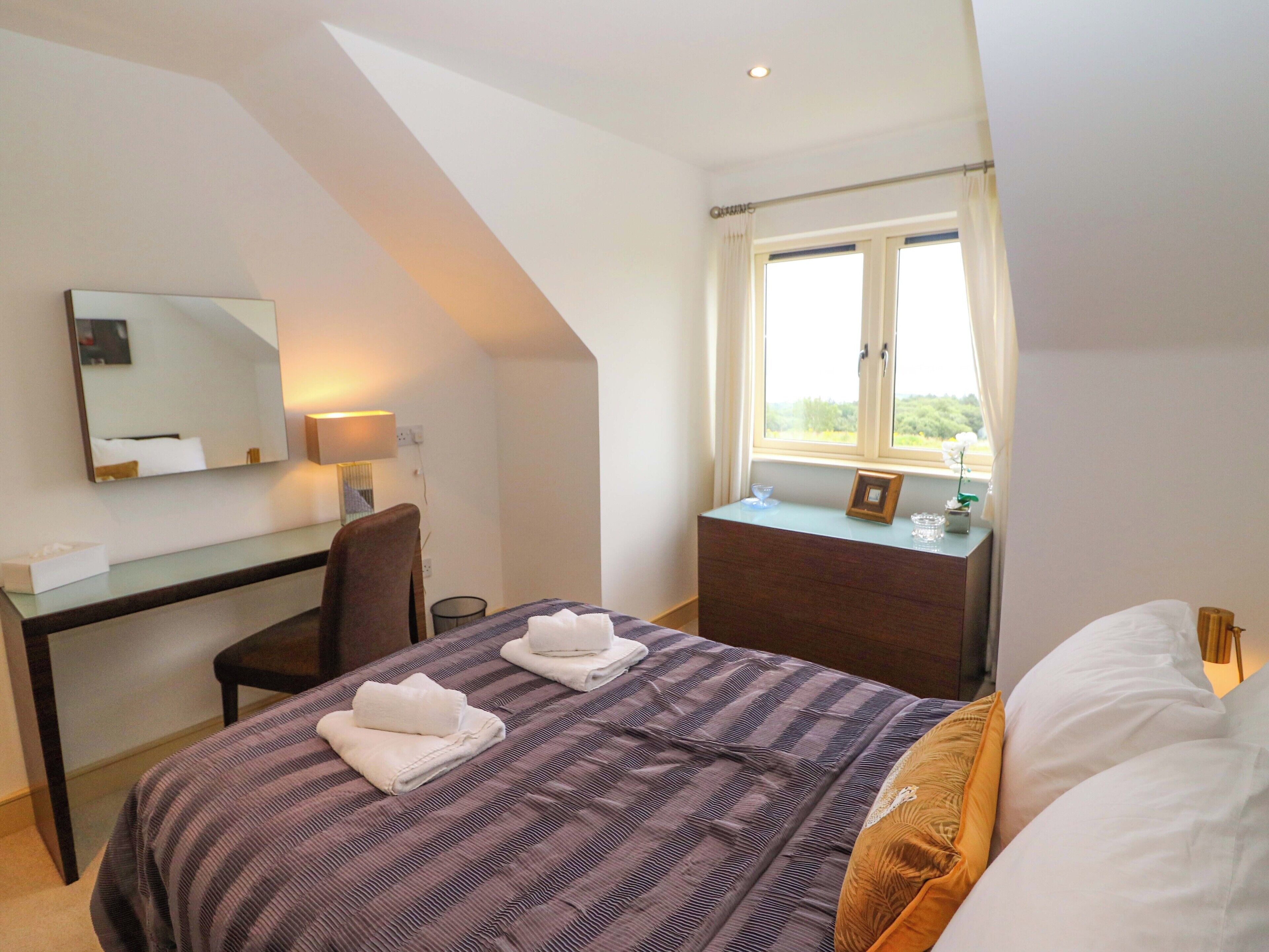 3 bedrooms, individually decorated, individually furnished, free WiFi