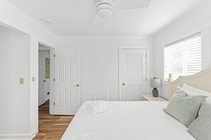 4 bedrooms, travel crib, free WiFi, bed sheets